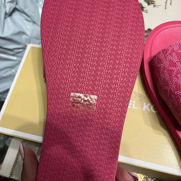 Michael Kors Fuchsia Slide Sandals - Picture 3 of 7